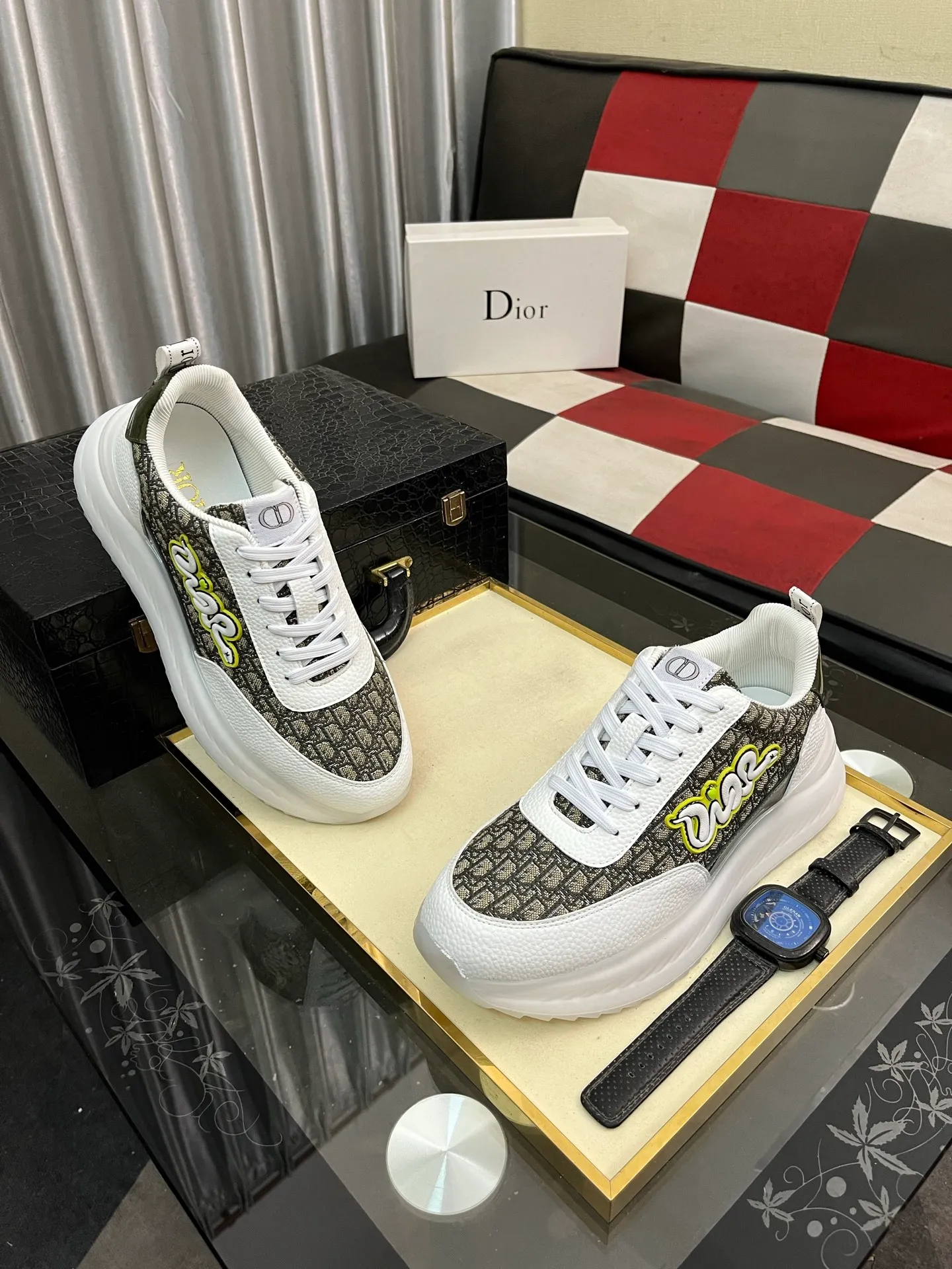 Men's Men's Shoes💰458⌚️⌚️Dior unique modern style sneakers. Counter purchasing 🏃casual leather shoes😍😍 original cowhide leather imported from Italy (refuses to discolor and grind feet) soles: original soles specially provided by the original factory, super cool😍 lace up and walk with wind👍 style design ⚠️ super comfortable and wear-resistant original soles. Just like shooting the real thing 🎬The real thing is better Code number: 38-445⃣️Colors available